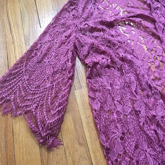 Francesca's Lace Cover up - Picture 2 of 4